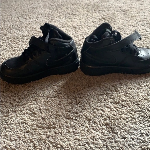 Air Force 1 - Picture 3 of 3